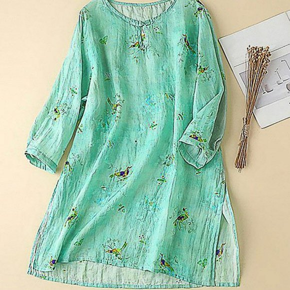 KOMILI Tops - Green Abstract Bird Keyhole Three-Quarter Sleeve Top